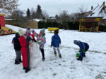 Děti si užívali sněhovou nadílku